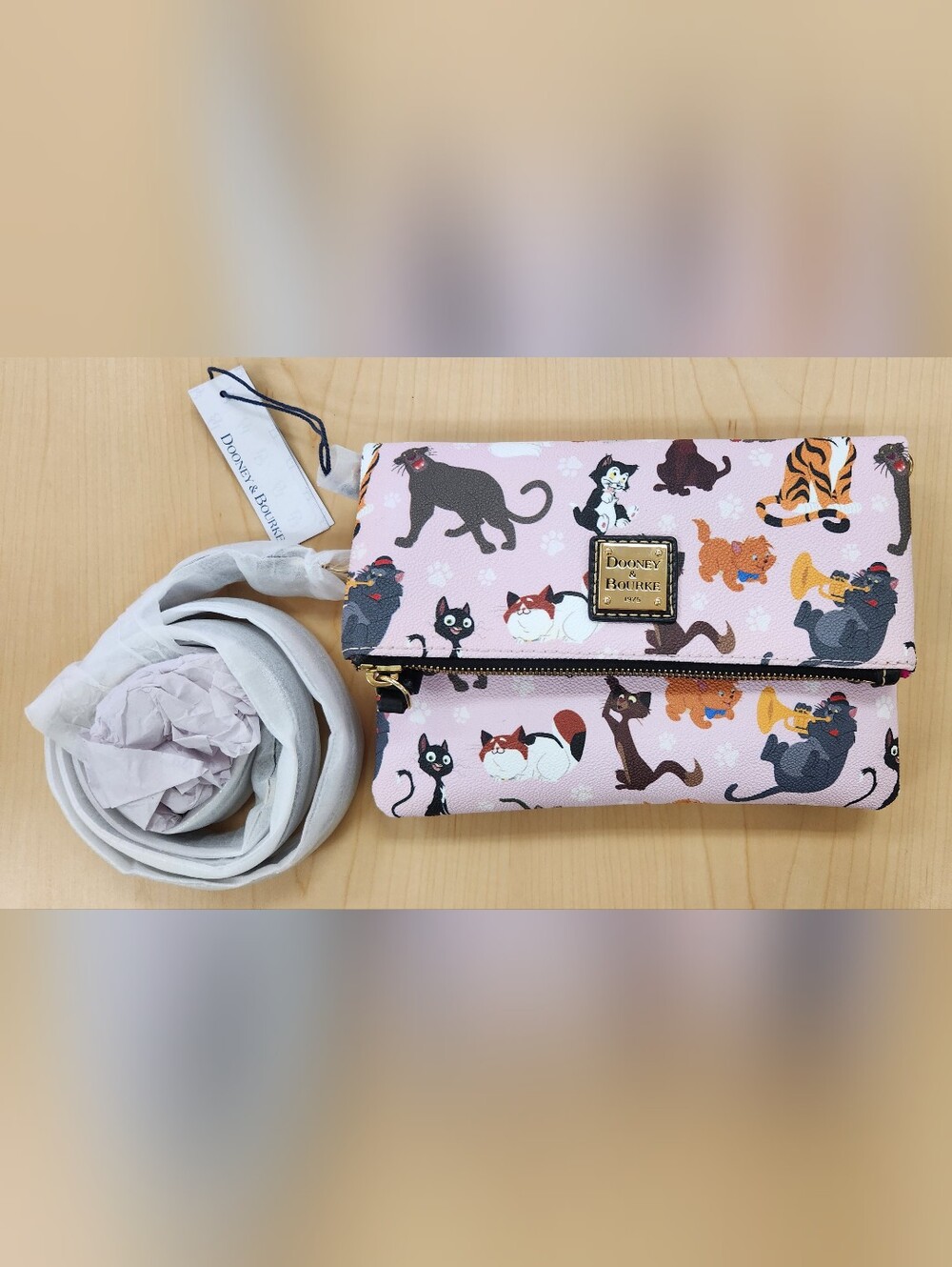 **BRAND NEW WITH TAGS** Dooney & Bourke Disney Cats Felines Crossbody Bag Purse